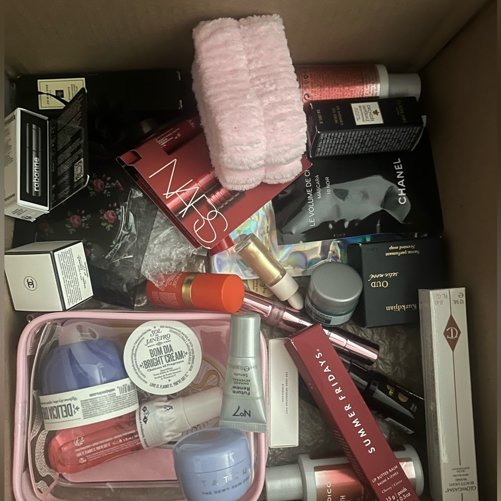 Mystery beauty bundles 25pcs+ Beauty Items full/travel/sample